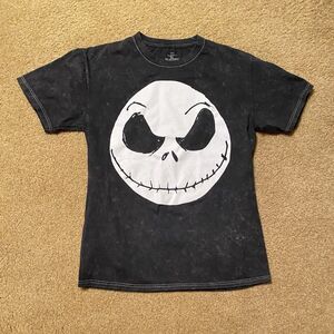 Tim Burtons Nightmare Before Christmas Jack Skellington Black Tee Womens LARGE